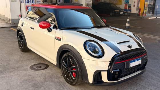 MINI COOPER 2.0 16V TWINPOWER GASOLINA JOHN COOPER WORKS 2P STEPTRONIC MINI COOPER 2.0 16V TWINPOWER GASOLINA JOHN COOPER WORKS 2P STEPTRONIC